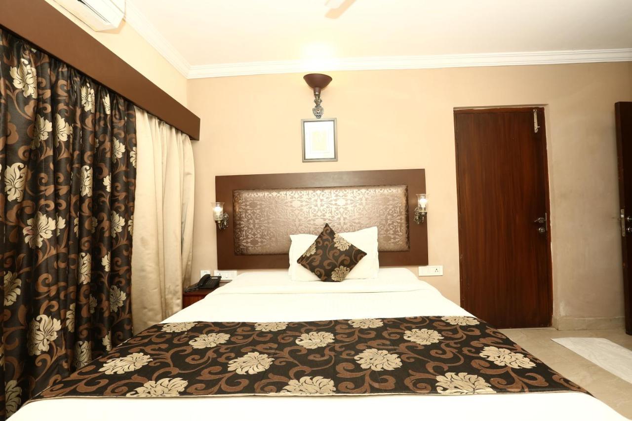 The Down Town Hotel Haïdarabad Extérieur photo